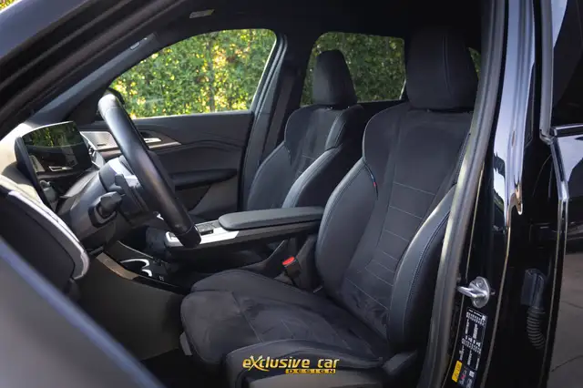 BMW Ix1 view 15