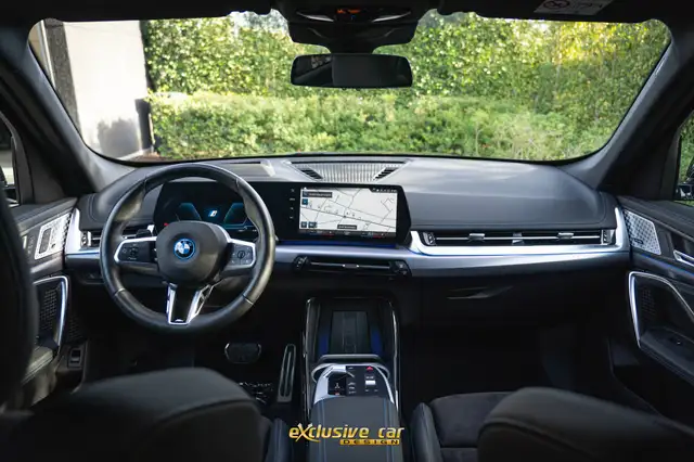 BMW Ix1 view 18