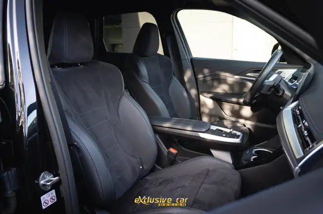 BMW Ix1 view 16