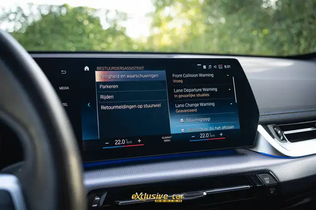 BMW Ix1 view 28