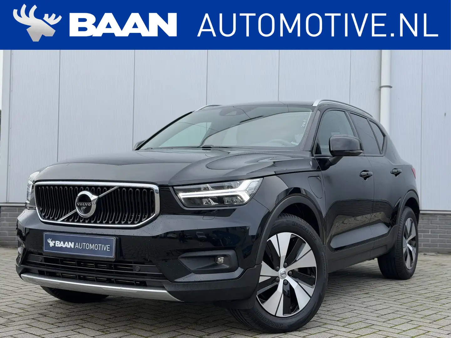 Volvo XC40 1.5 T5 Twin Engine Momentum Pro | Adaptive | Pano Zwart - 1