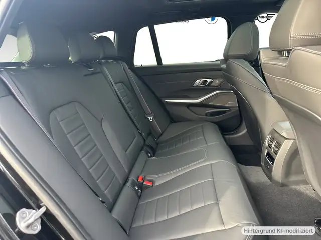BMW 3 Series view 8