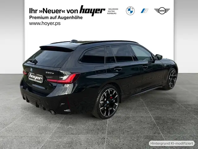 BMW 3 Series view 2