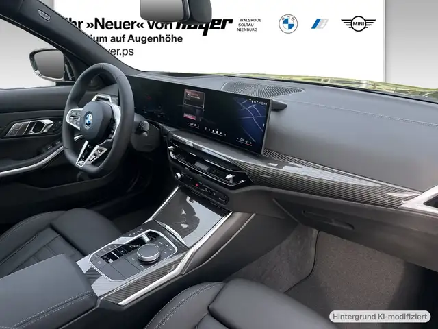 BMW 3 Series view 4