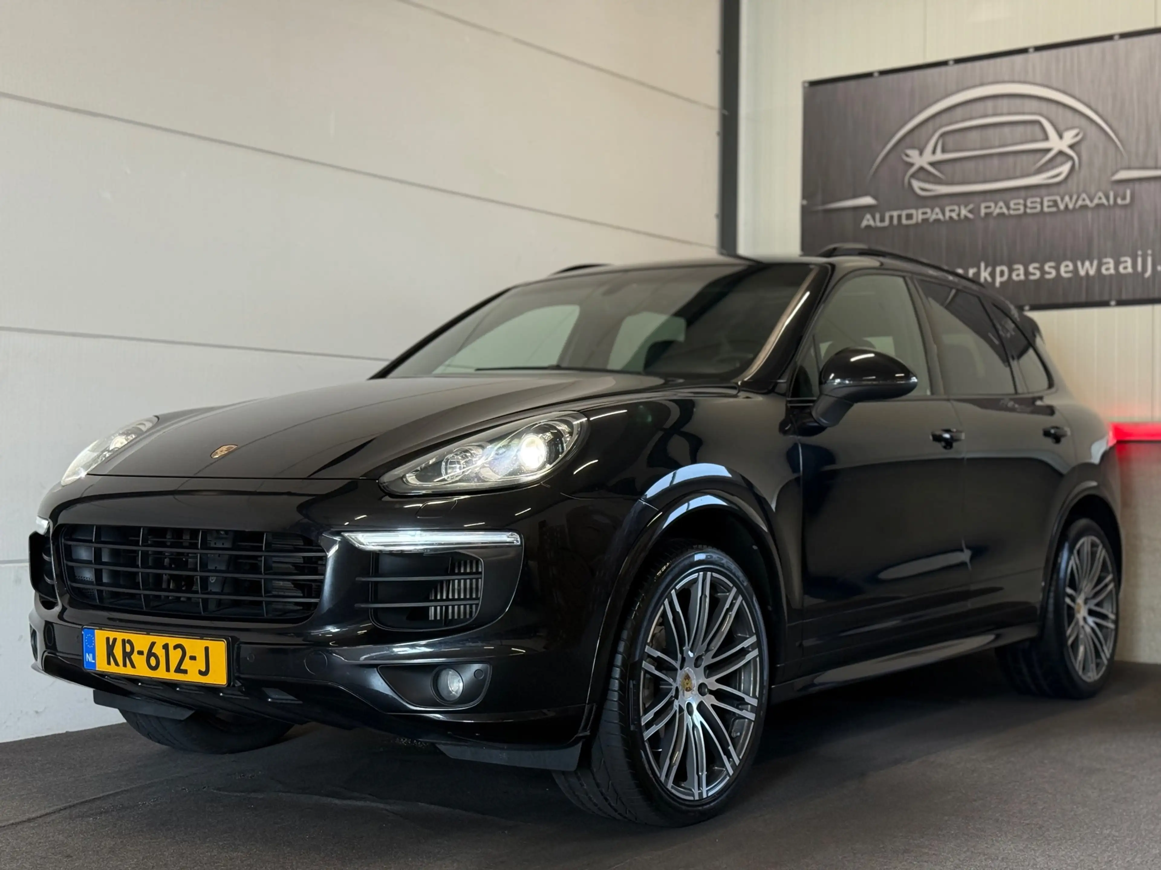 Porsche Cayenne S 4.2 D Pano, Cruise Control, Lederen, 18-Voudige
