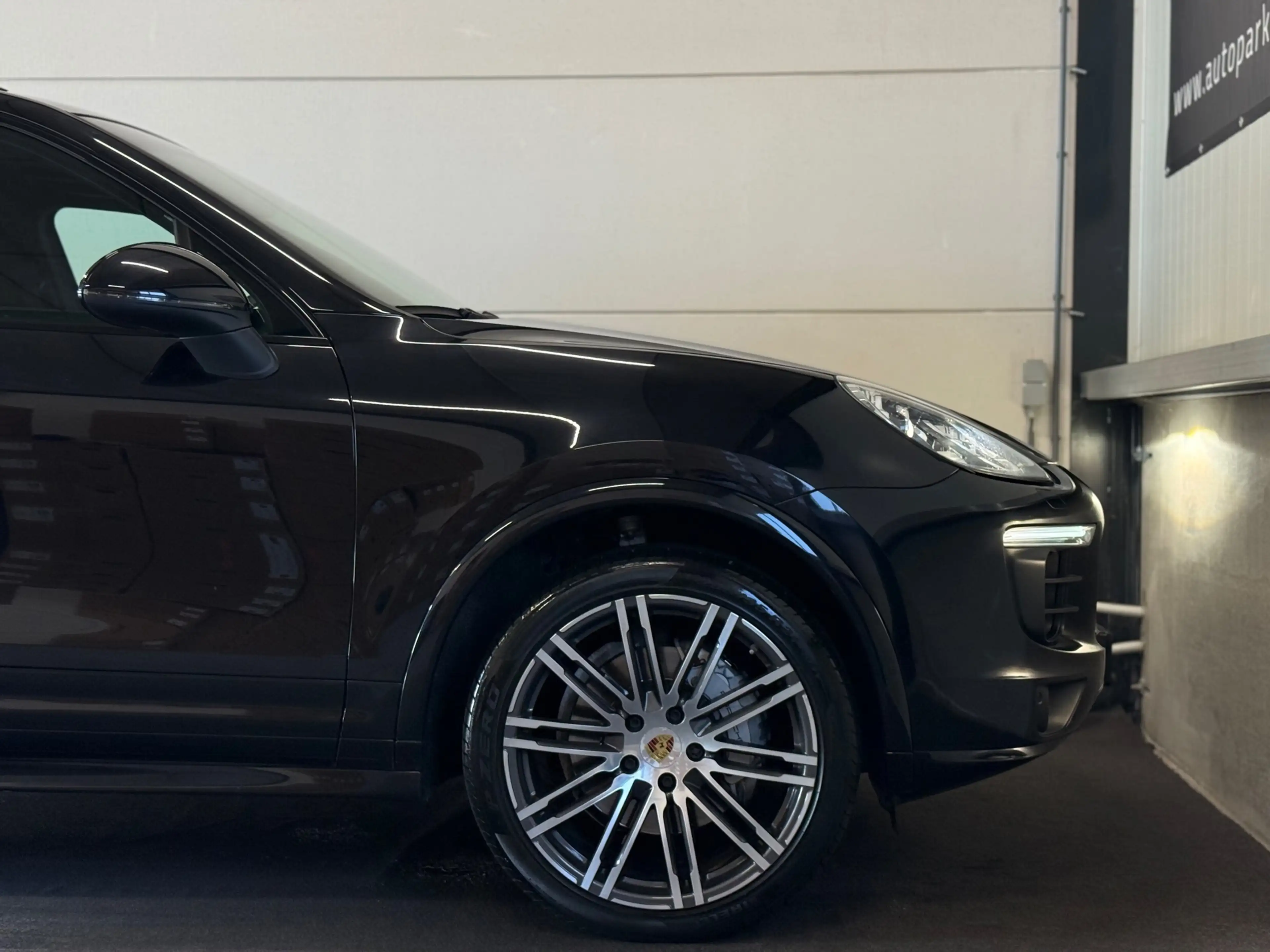 Porsche Cayenne S 4.2 D Pano, Cruise Control, Lederen, 18-Voudige — photo 10