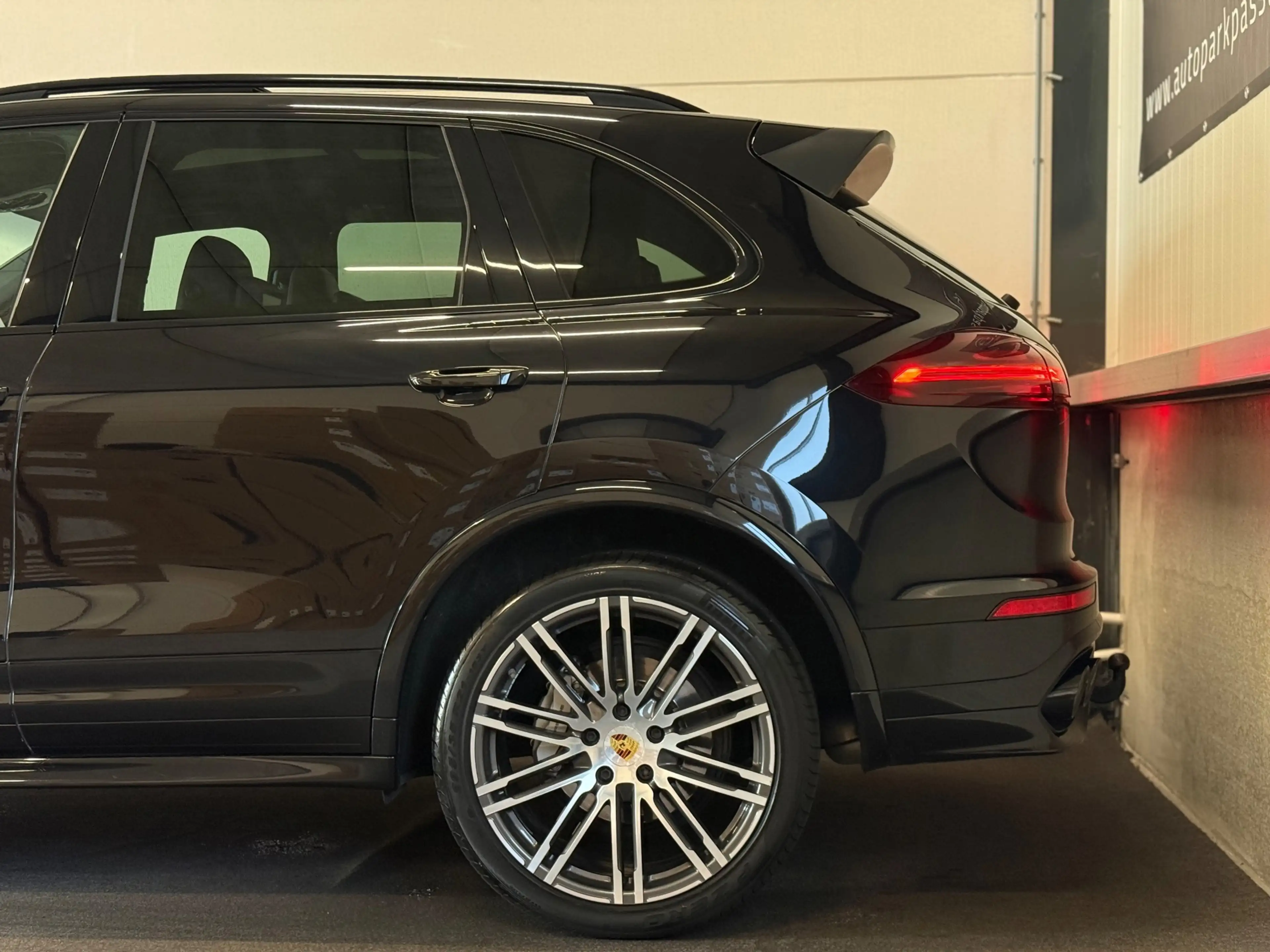 Porsche Cayenne S 4.2 D Pano, Cruise Control, Lederen, 18-Voudige — photo 5