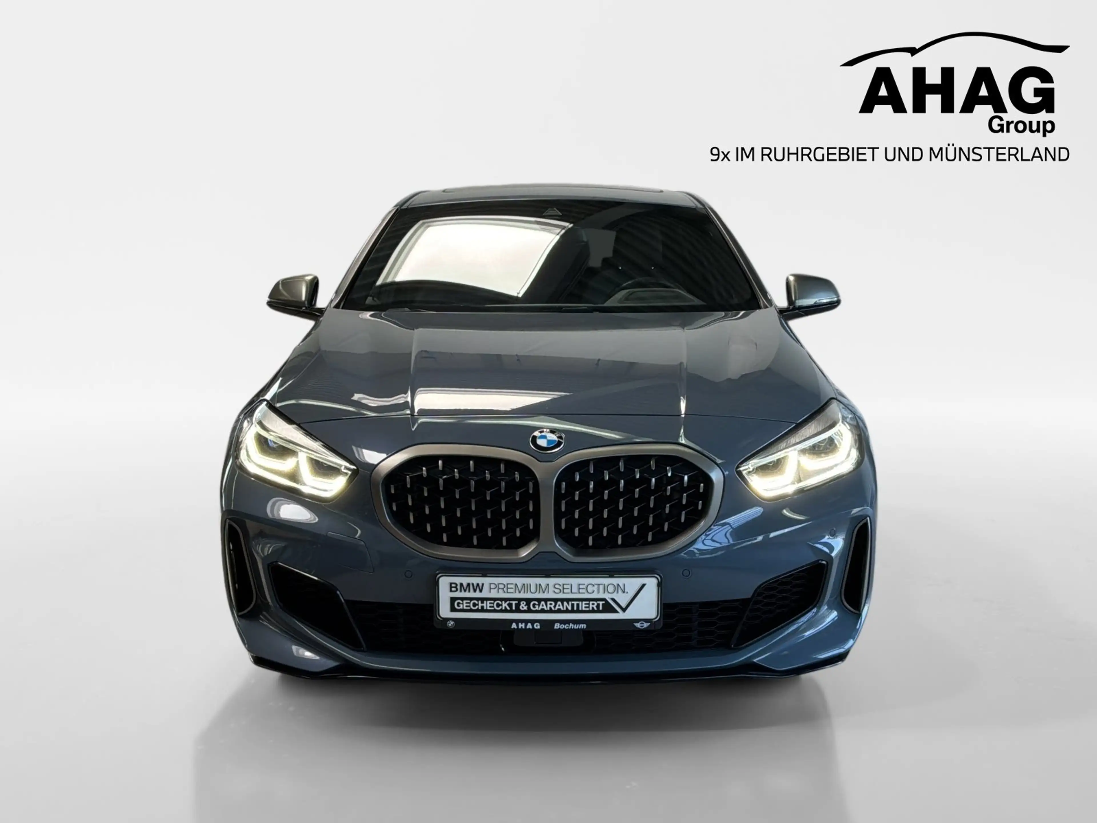 BMW 135 M135i xDrive — photo 2