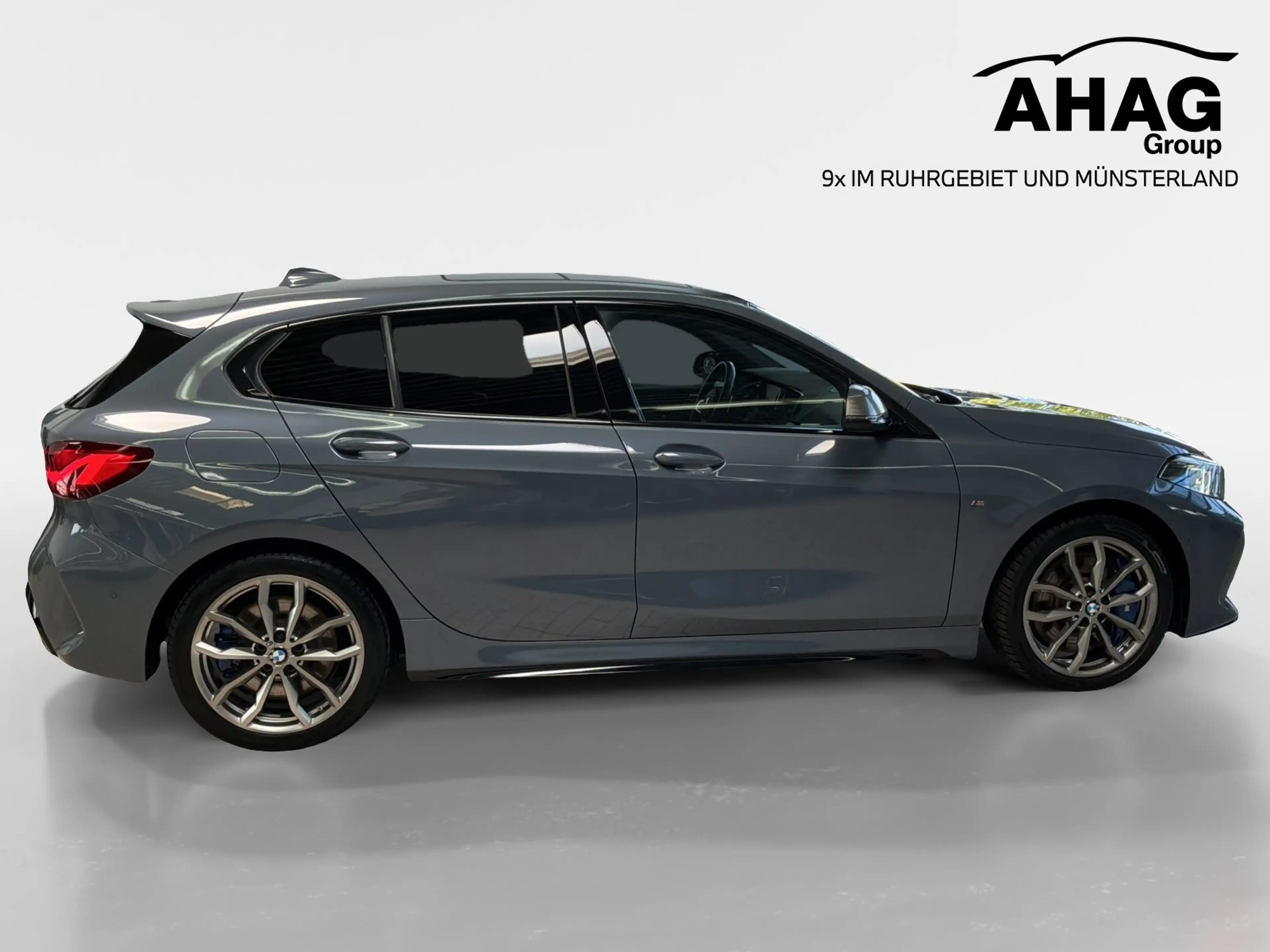 BMW 135 M135i xDrive — photo 3