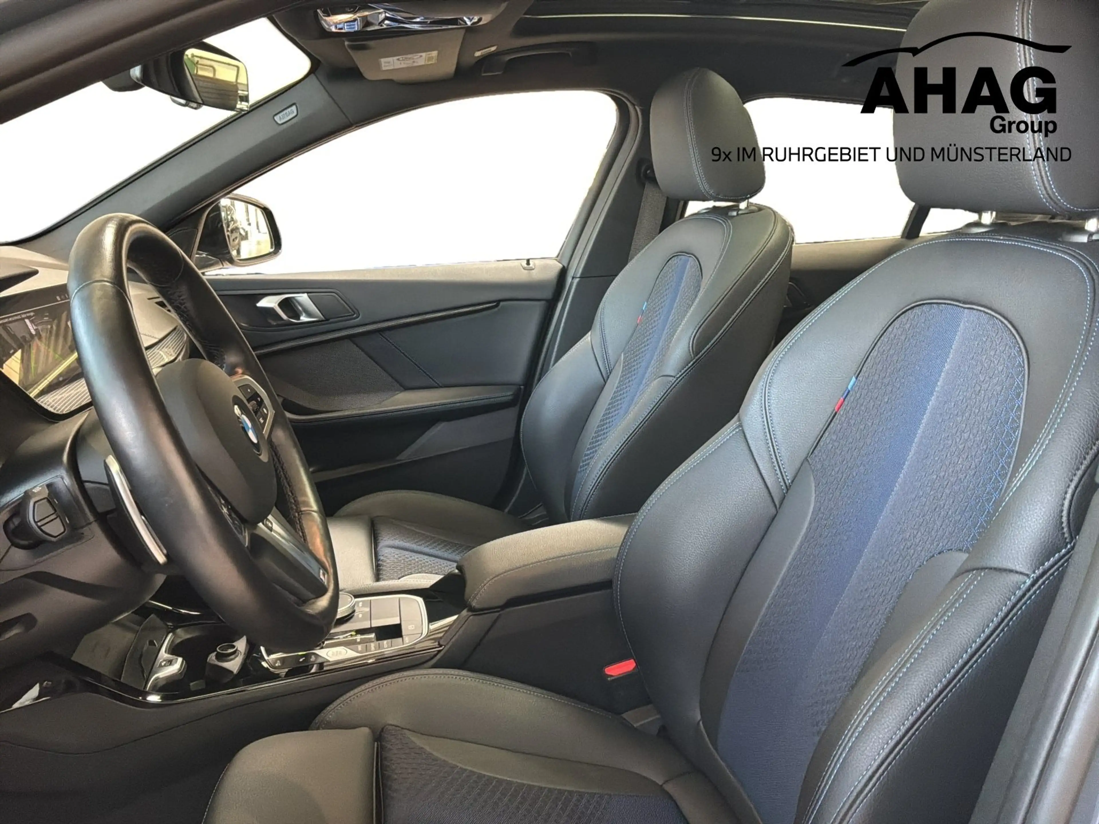 BMW 135 M135i xDrive — photo 7