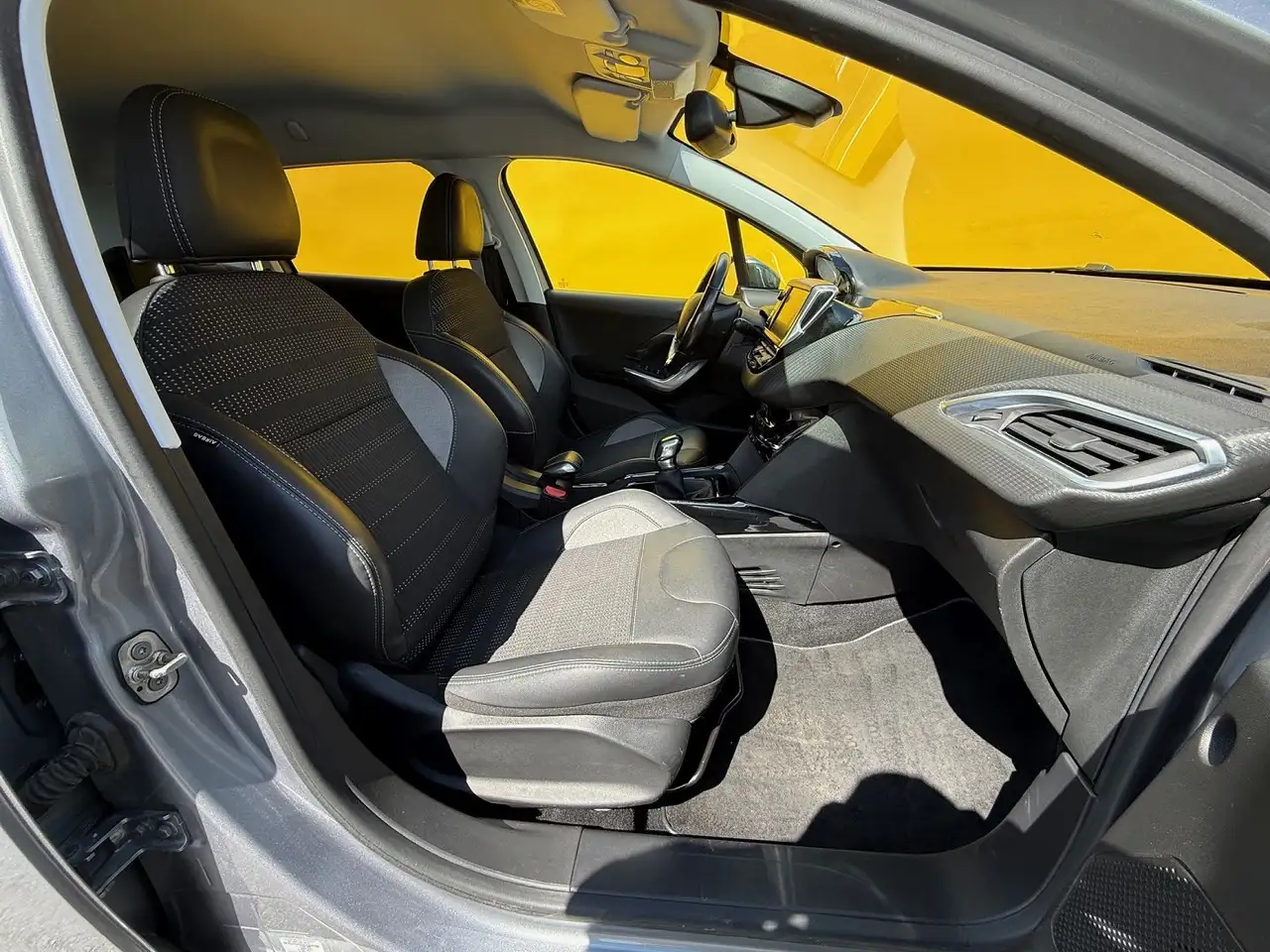 Peugeot 2008 2008 — photo 2