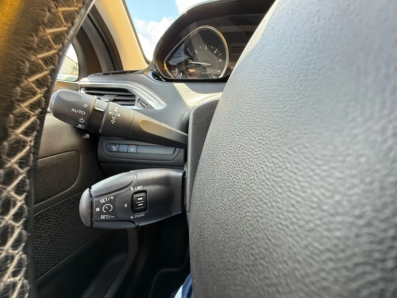 Peugeot 2008 2008 — photo 18