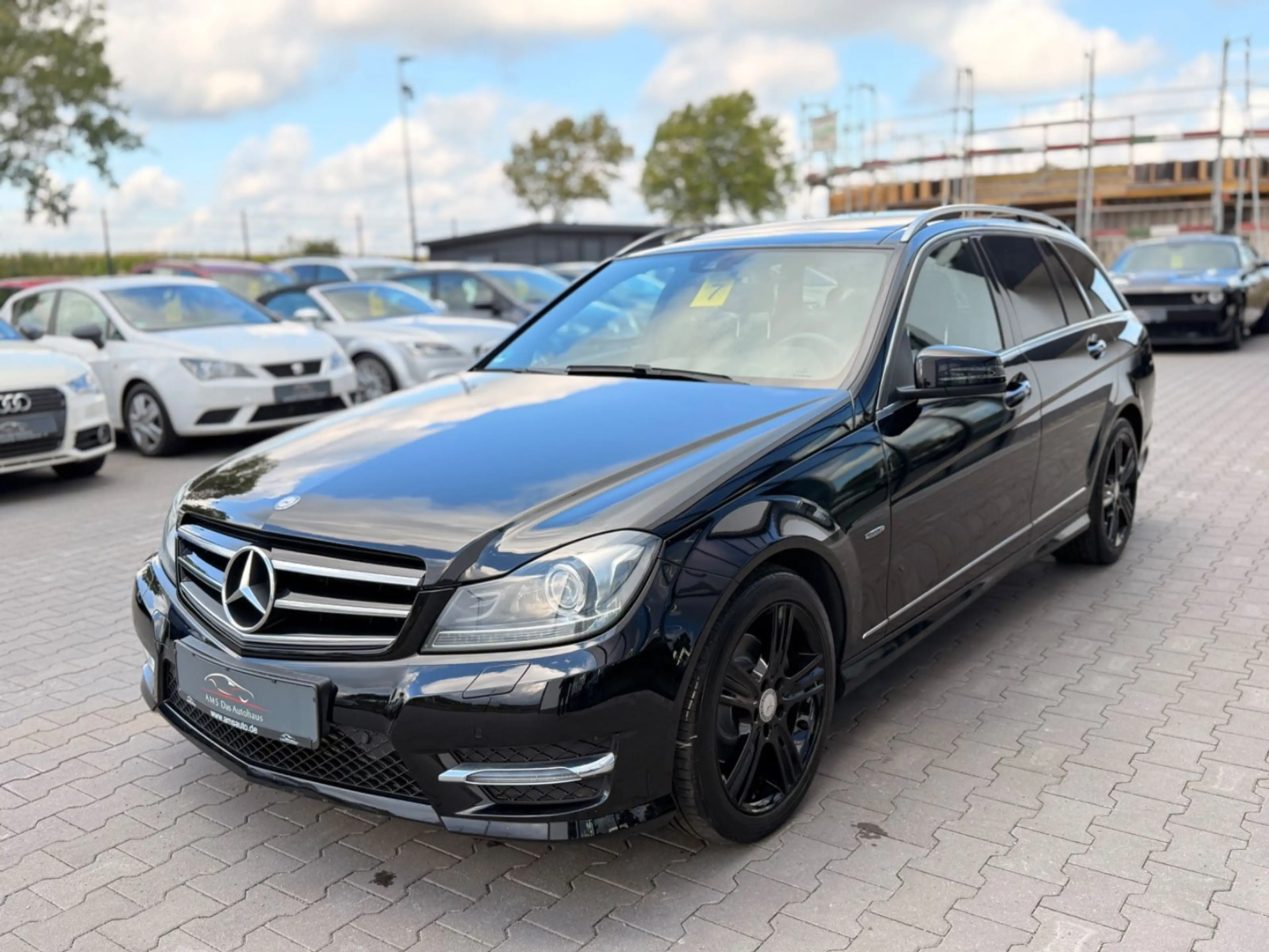 Mercedes-Benz C 250 CDI T Modell Bi Xenon Leder Navi 2. Hand