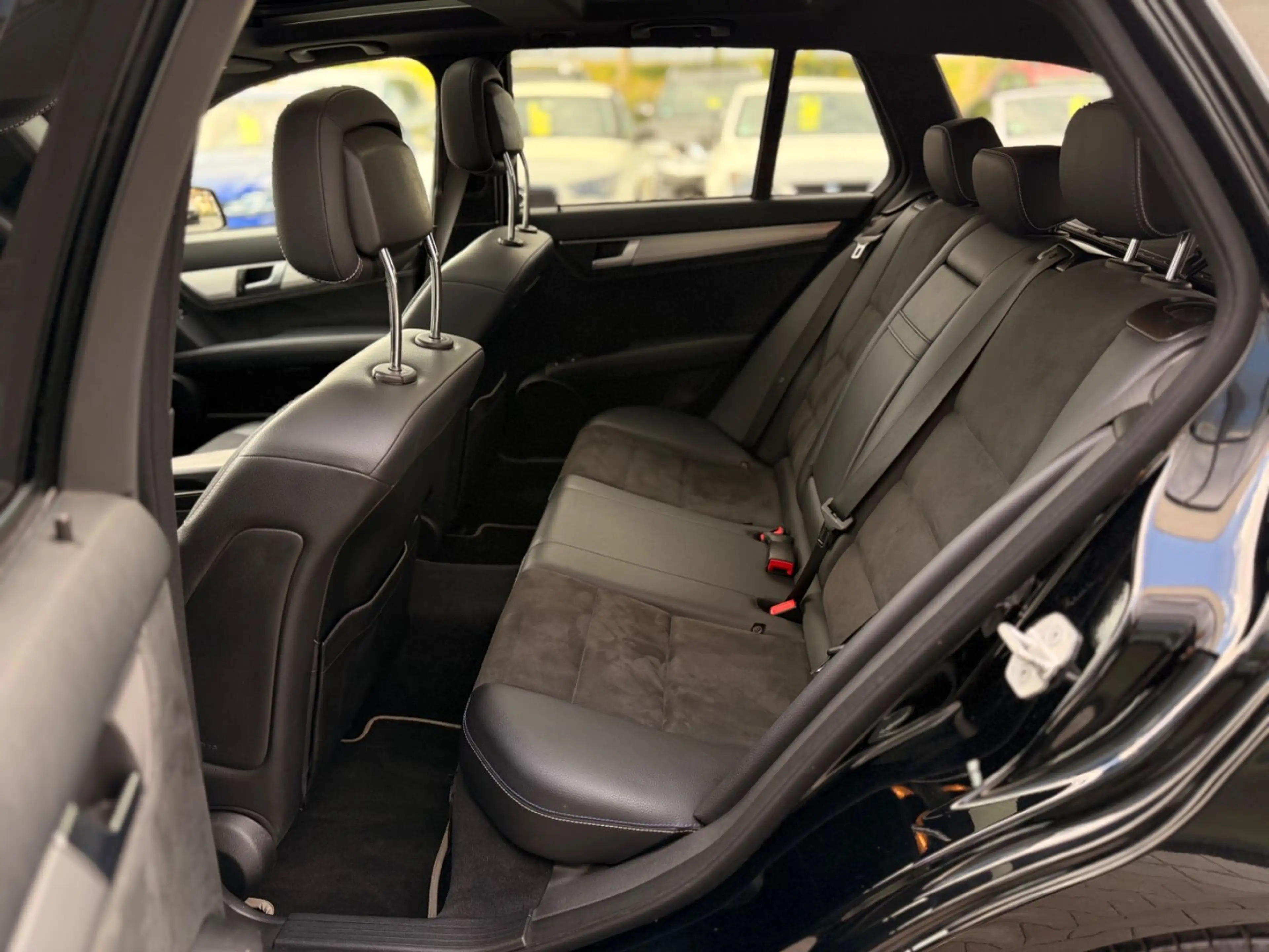 Mercedes-Benz C 250 CDI T Modell Bi Xenon Leder Navi 2. Hand — photo 15