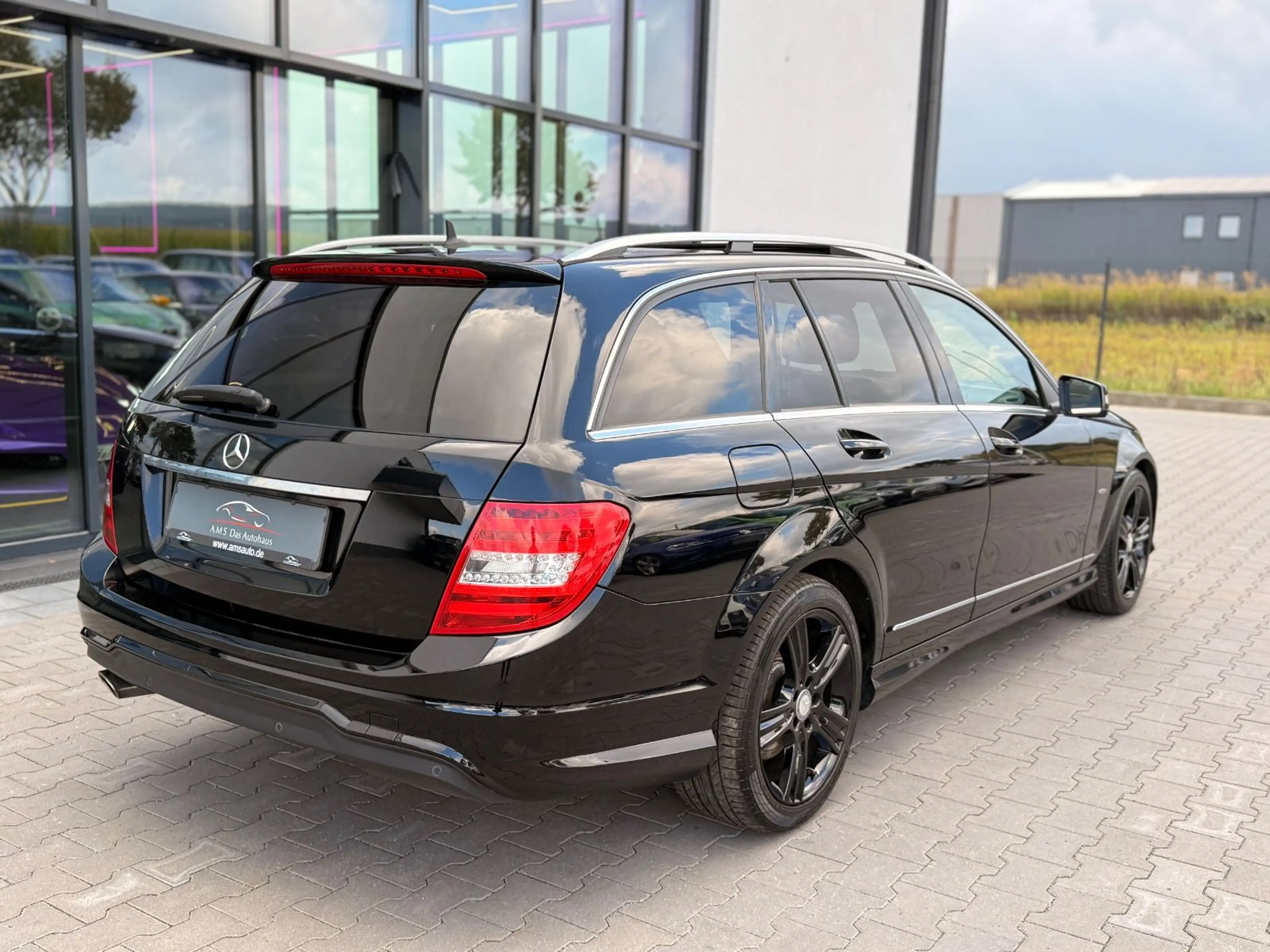 Mercedes-Benz C 250 CDI T Modell Bi Xenon Leder Navi 2. Hand — photo 3