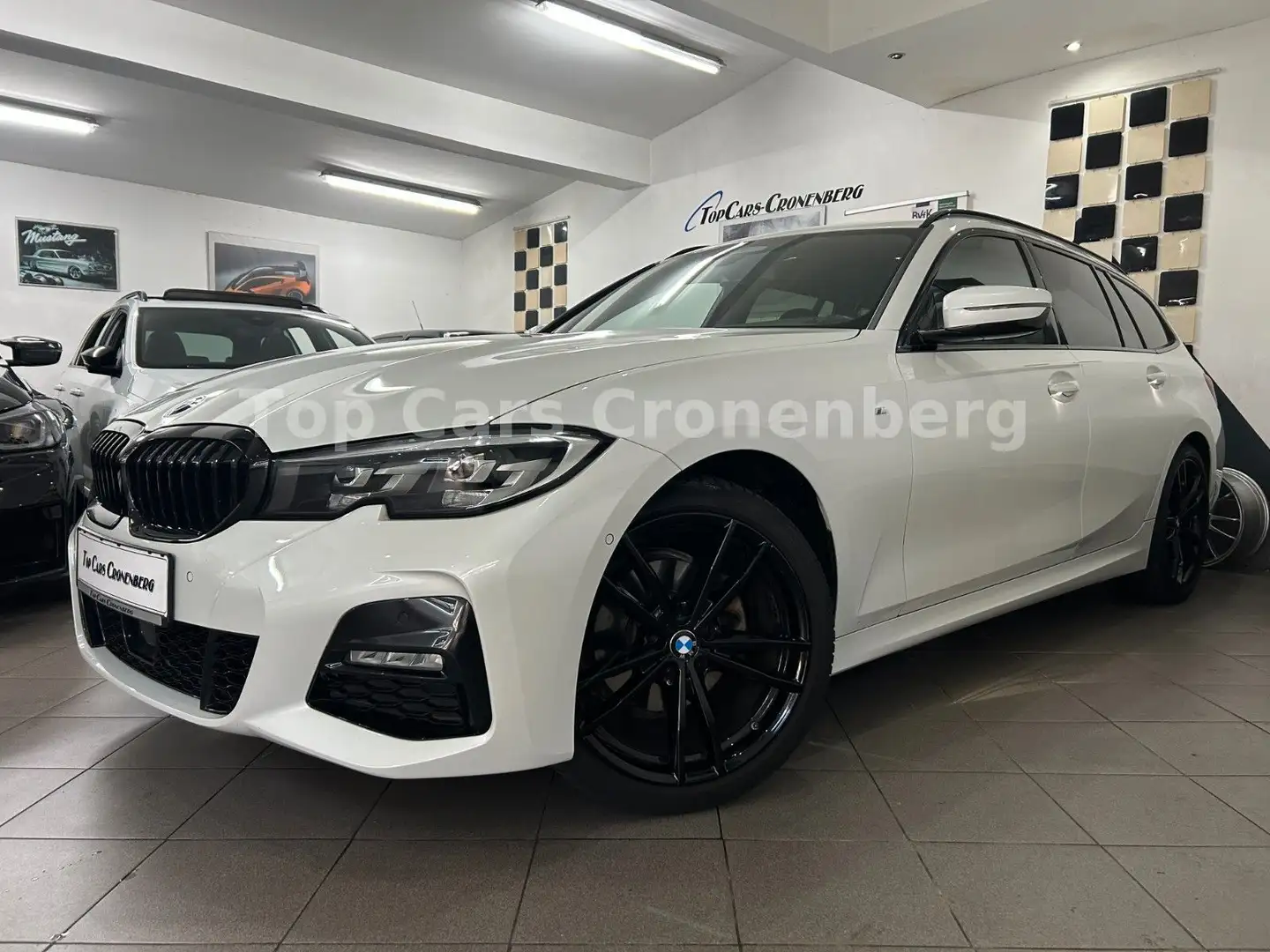 BMW 320 d xDrive M Sportpaket*LED*Standheizung*AHK*E6 Weiß - 2