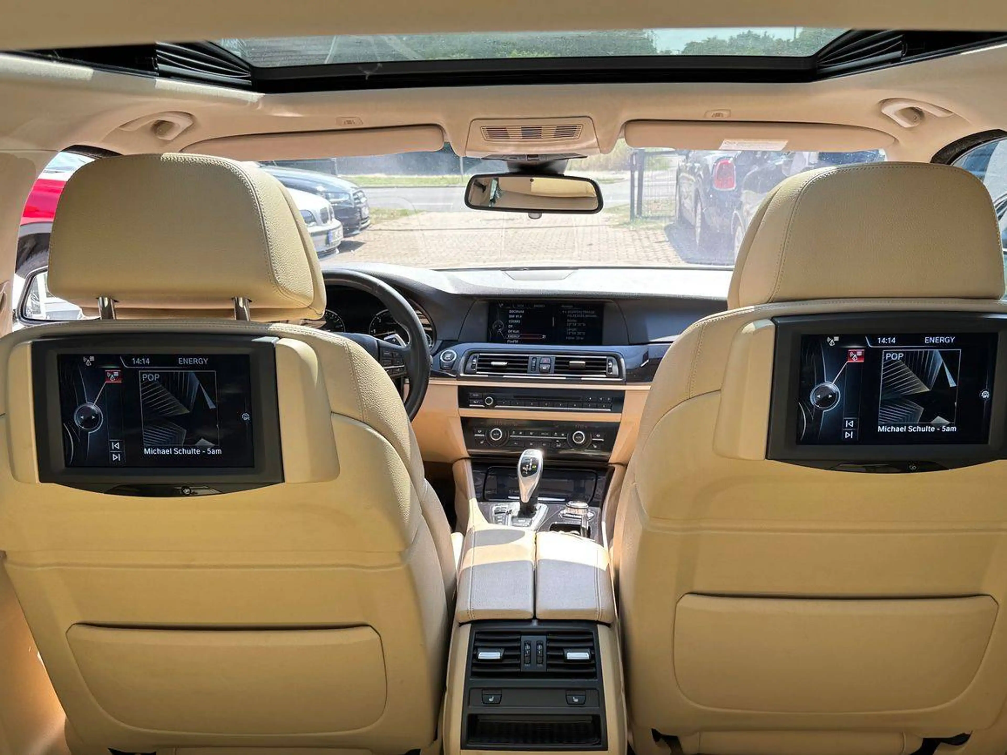 BMW 535 d xDrive-Top Extras-Historie-außergewöhnliche Ausstattung — photo 2
