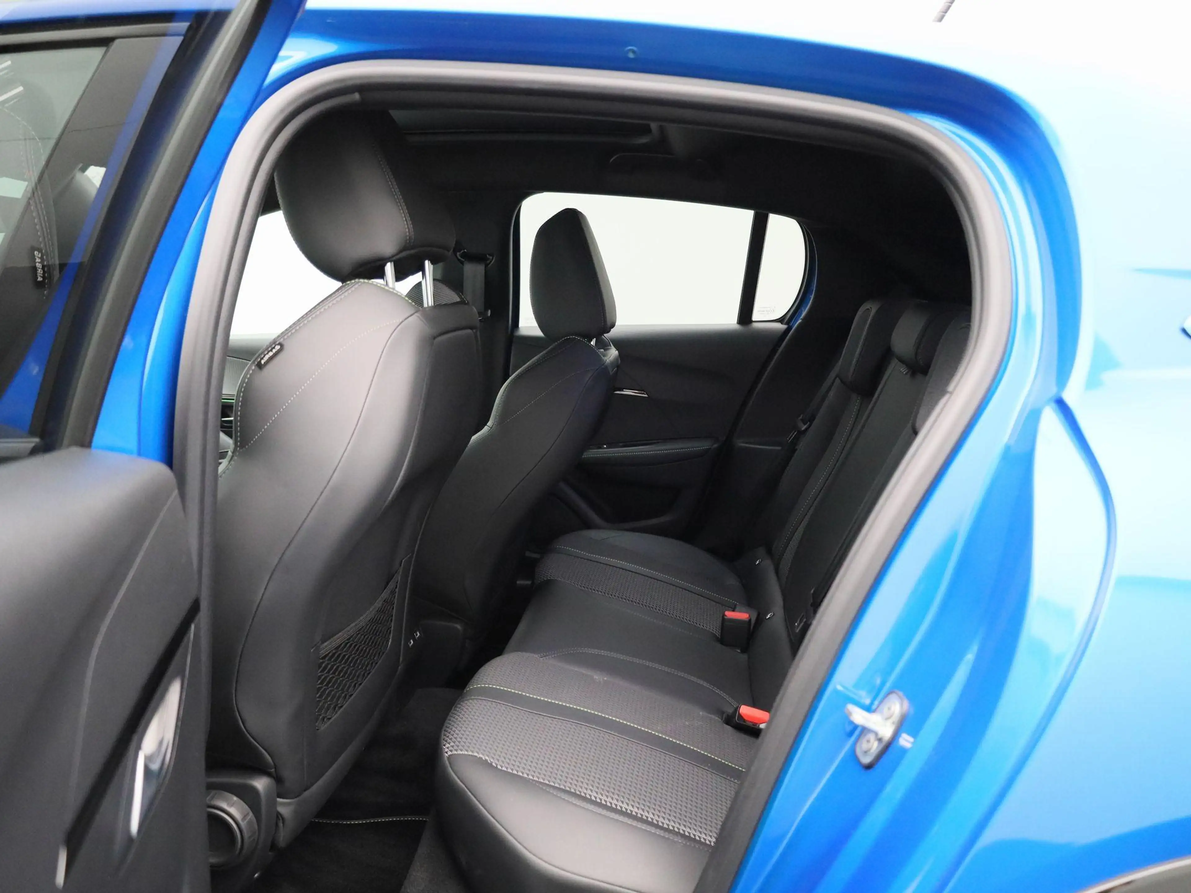 Peugeot e-208 e-208 GT | Camera | PDC V+A | Panodak | Zetelverwa — photo 12