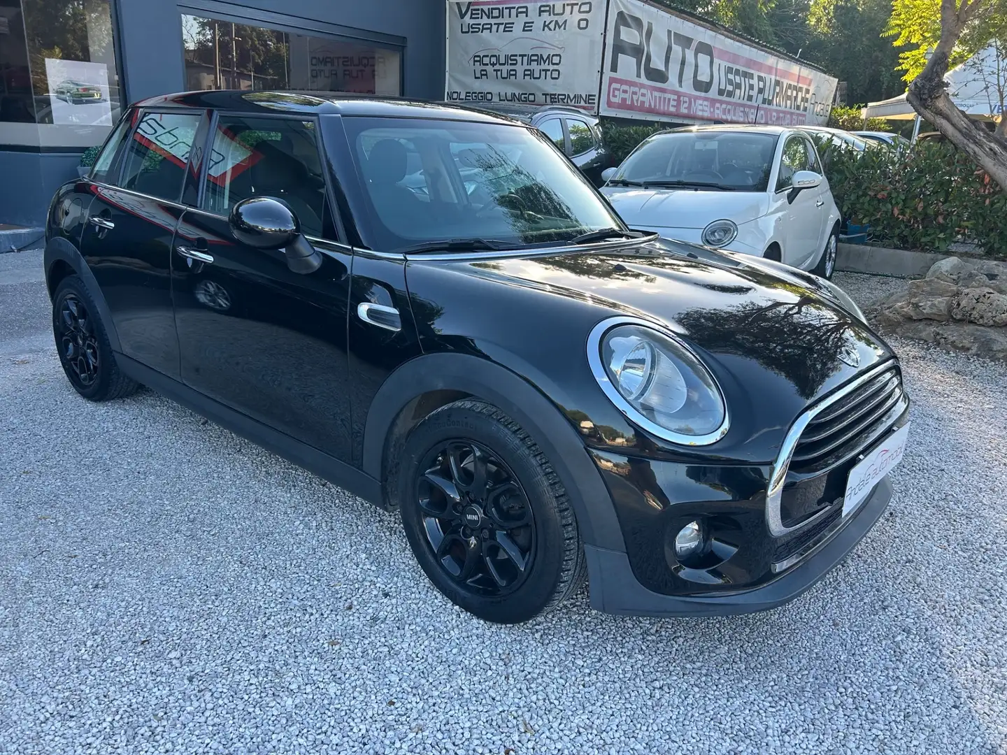 MINI 1.5 Cooper D Business 5P NEOPATENTATI AUTO Nero - 1