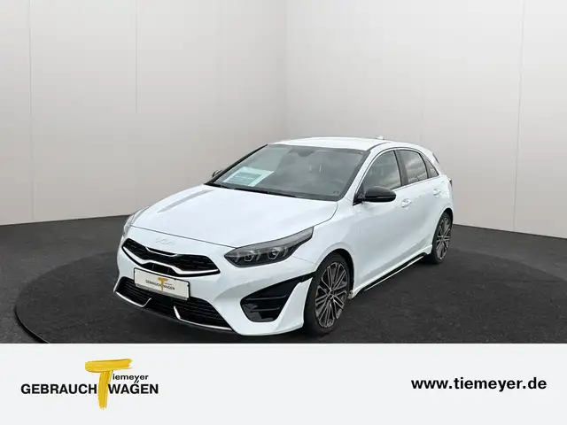 Kia Ceed main image