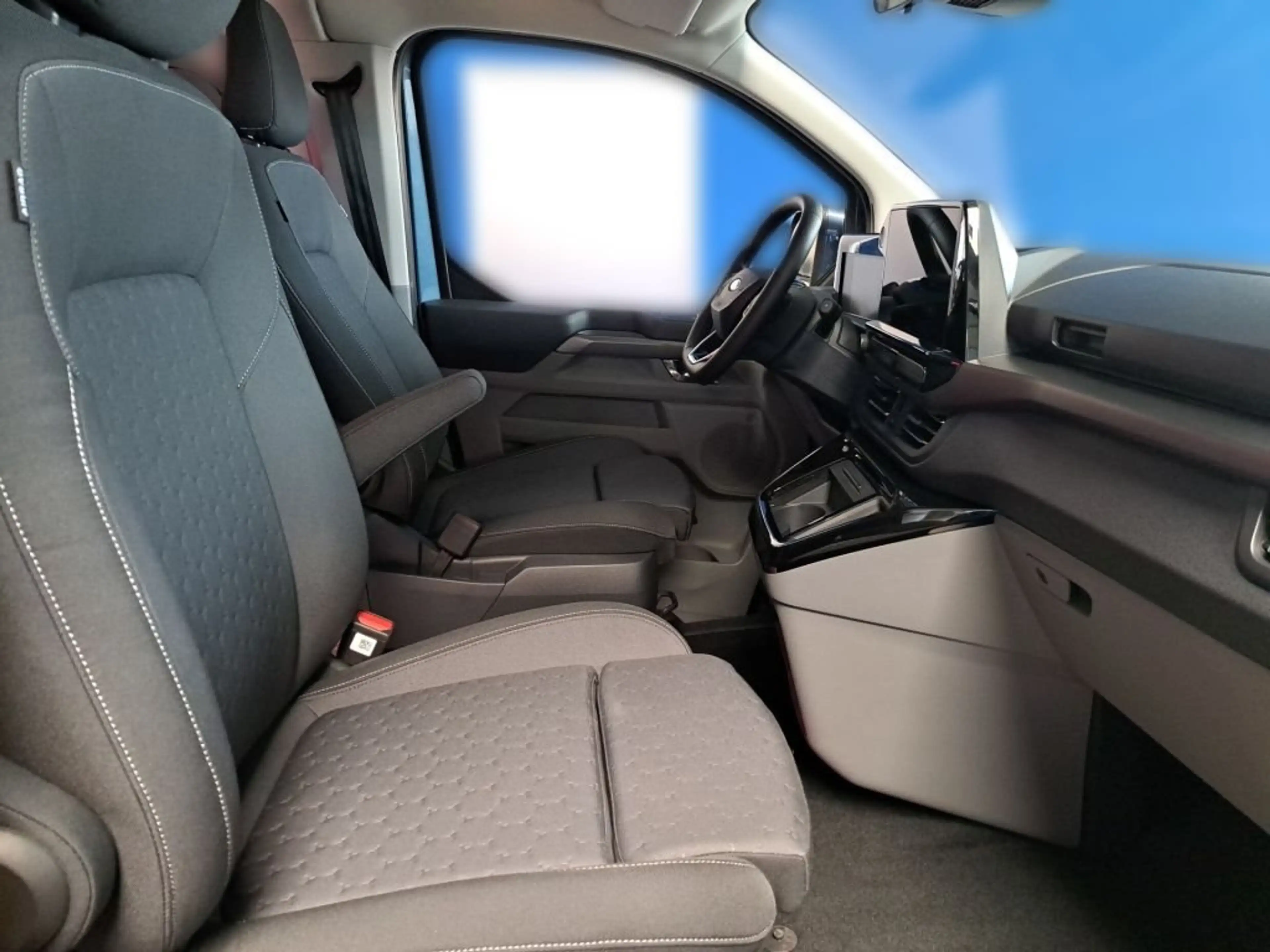 Ford Nugget Nugget 320 L1 VA Autm. Titanium — photo 15