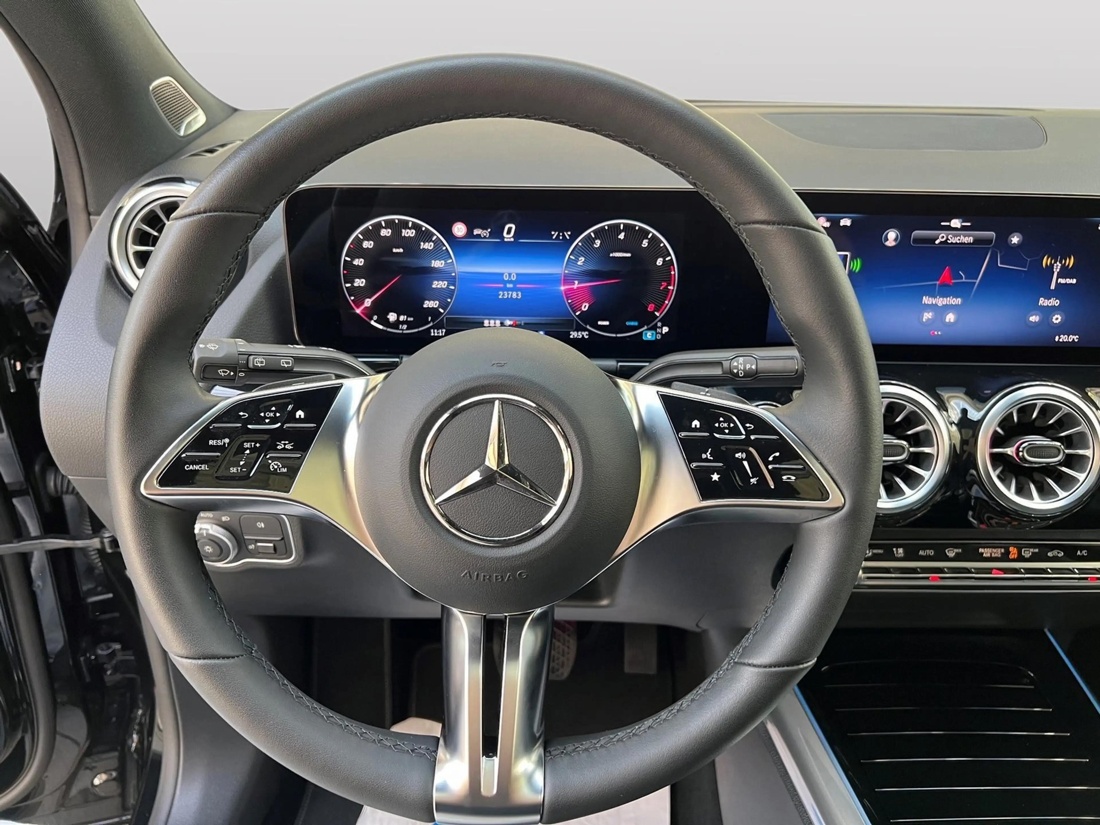 Mercedes-Benz GLA 200 Edition Progressive Line Advanced Plus — photo 14