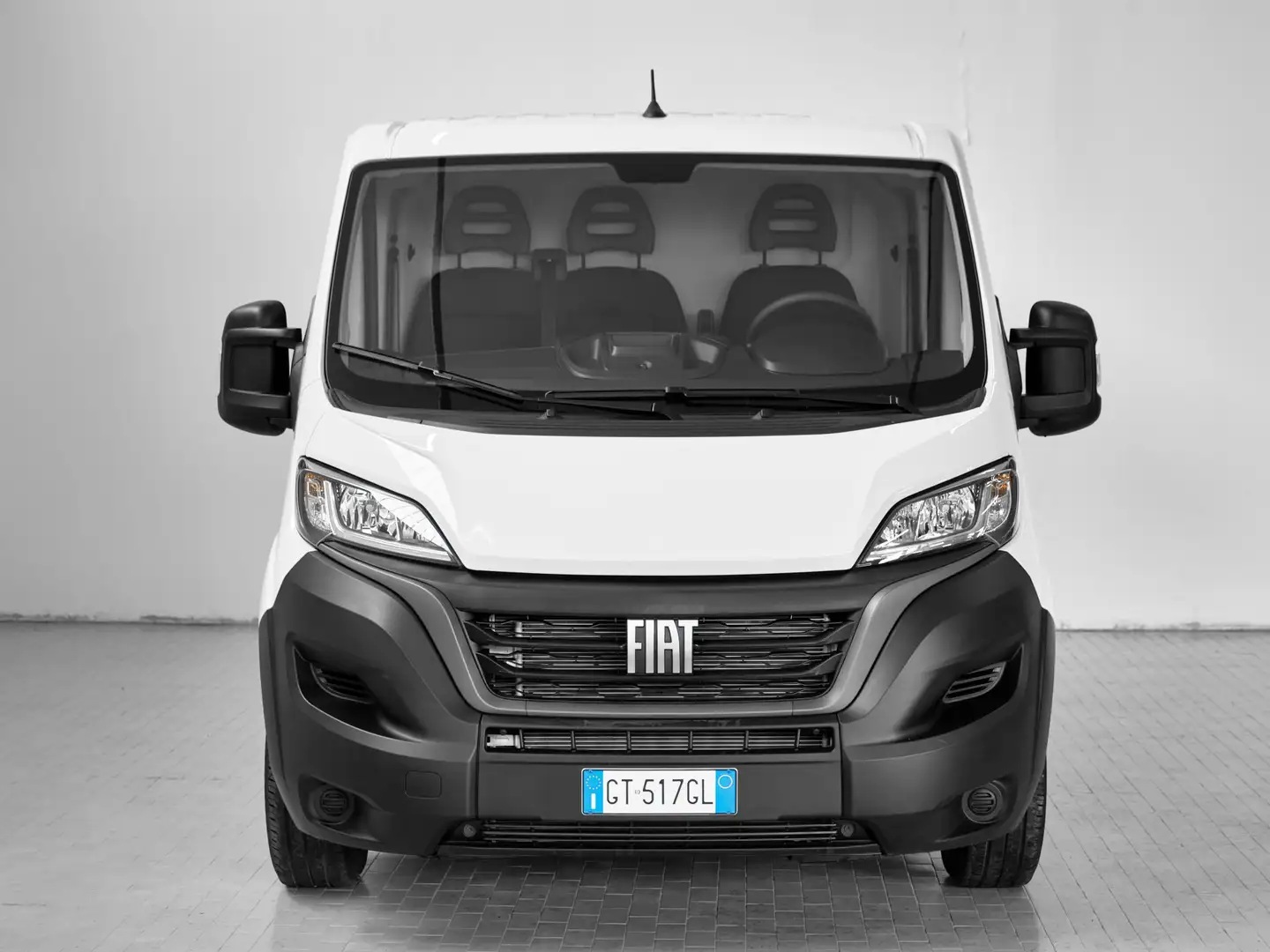 Fiat Ducato 30 2.2 BlueHDi 120 S&S PC-TN Furgone Bílá - 2