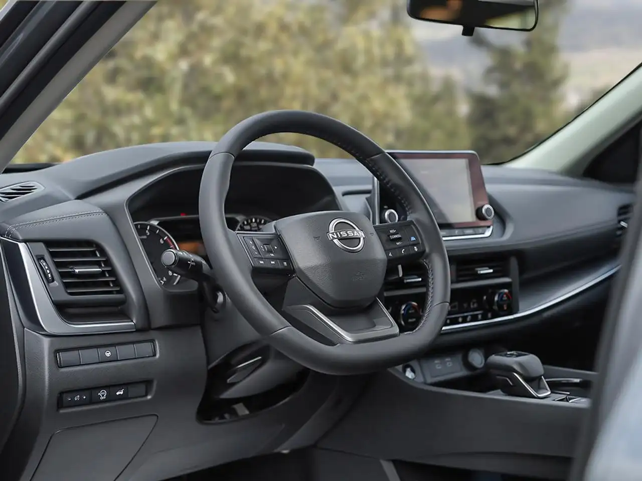 Nissan Rogue снимка Nissan Rogue