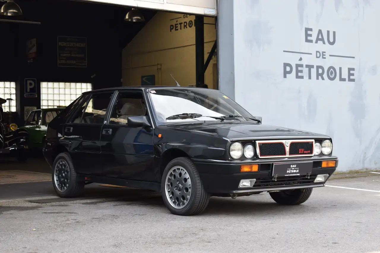 Lancia Delta HF Integrale 8V, foto 2