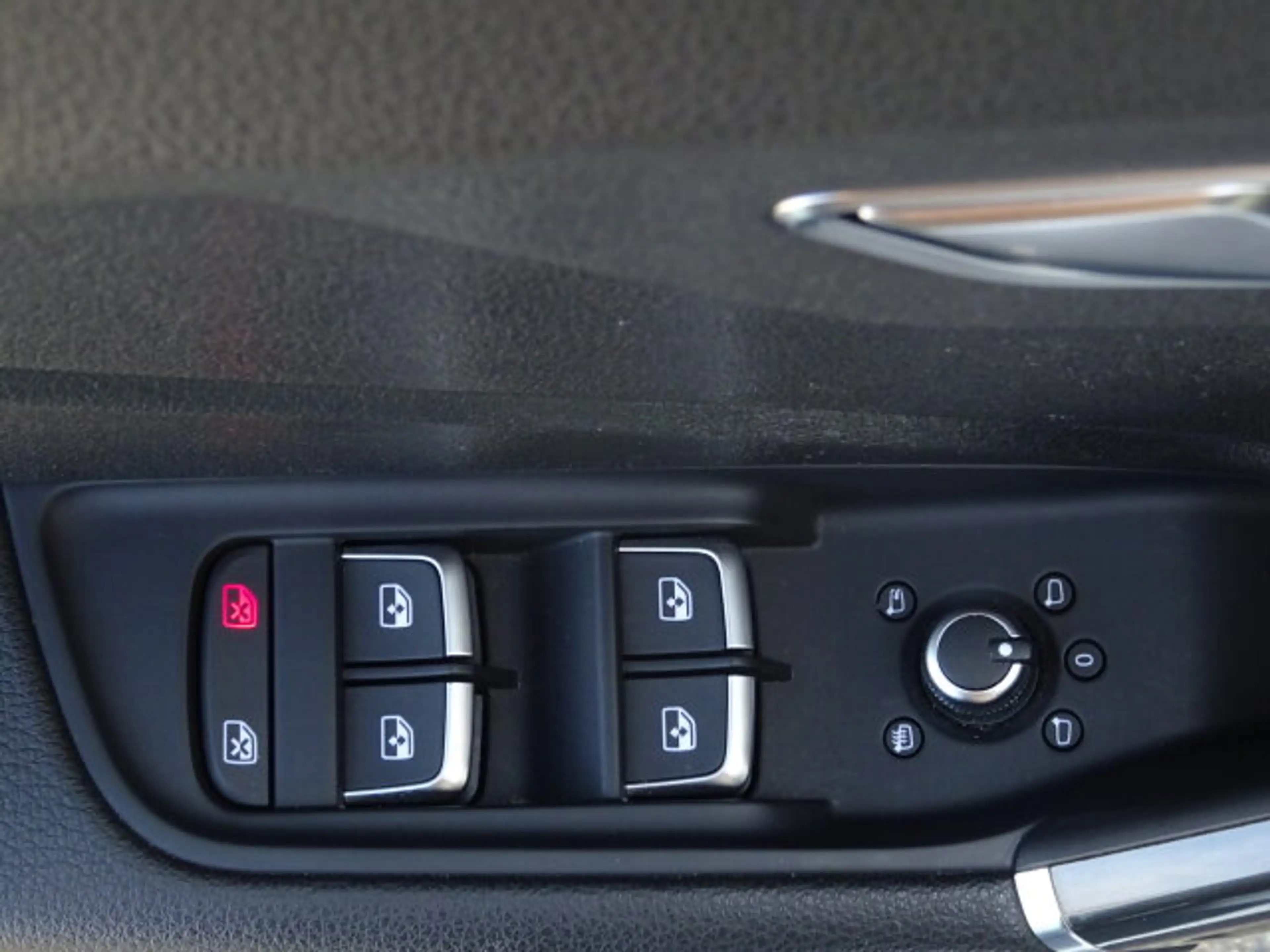 Audi Q2 sport S tronic LED Navi Sitzheizung, TOP Qualität — photo 10