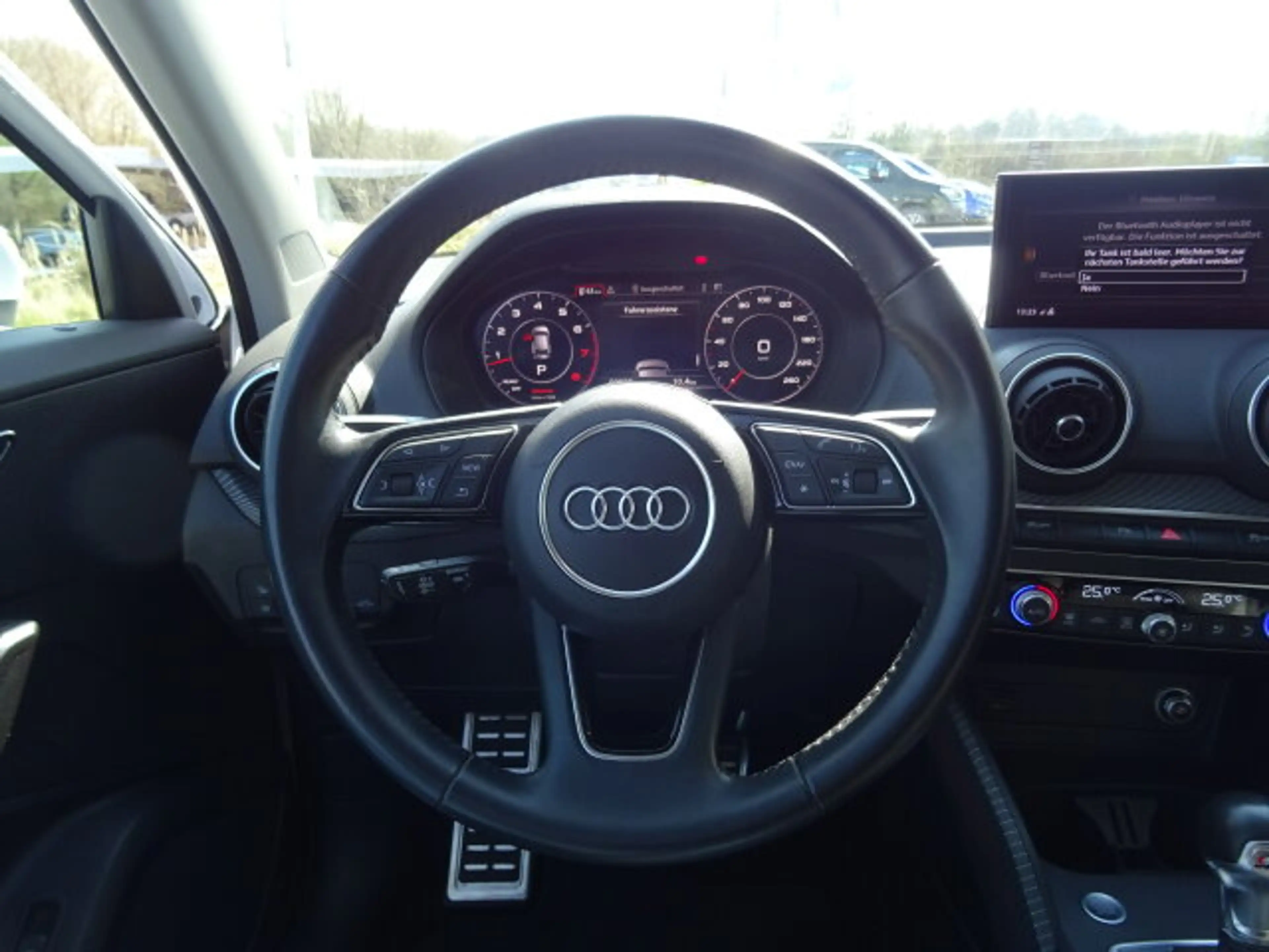 Audi Q2 sport S tronic LED Navi Sitzheizung, TOP Qualität — photo 12