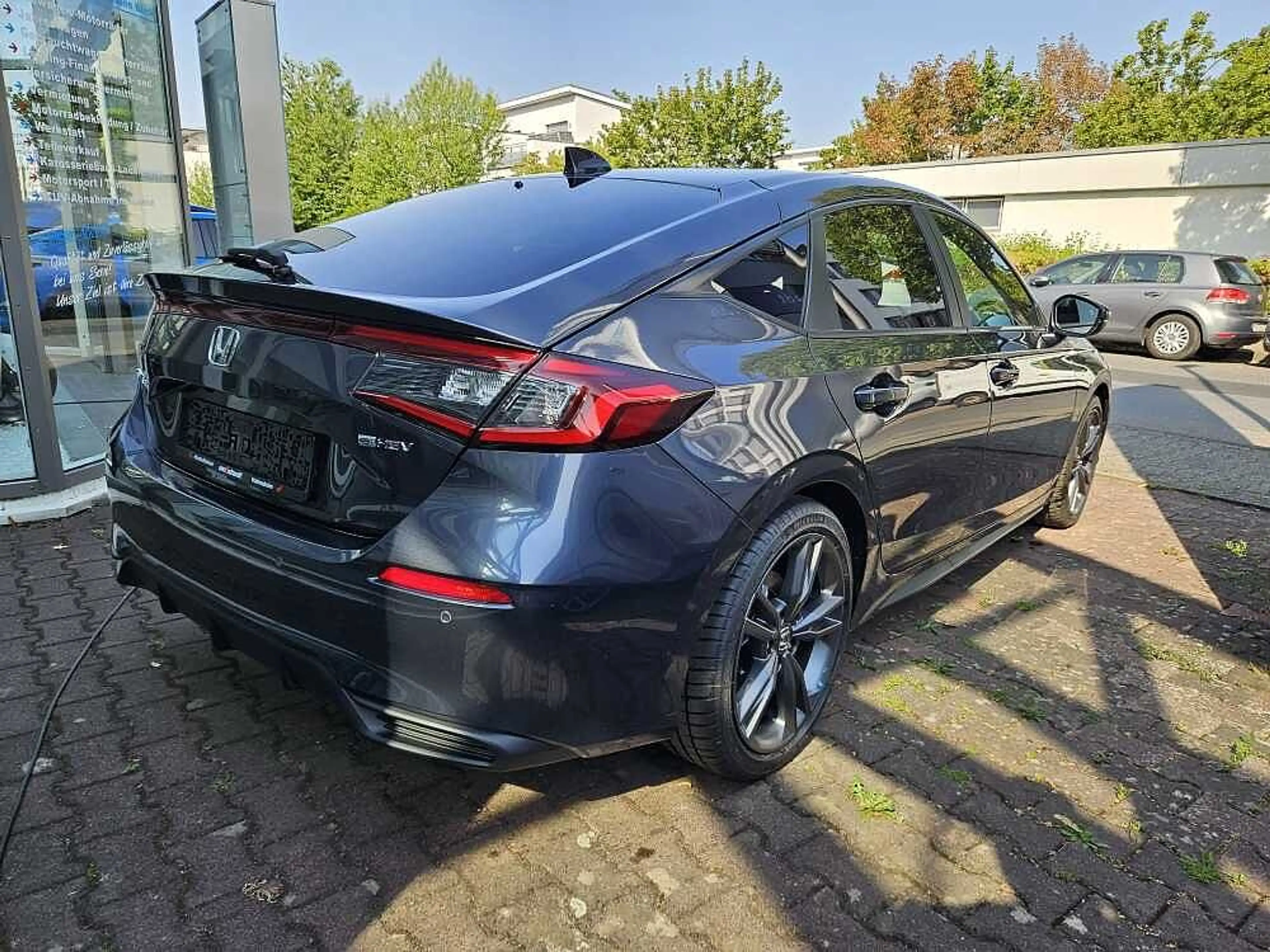 Honda Civic e:HEV 2.0 i-MMD Hybrid Sport — photo 3