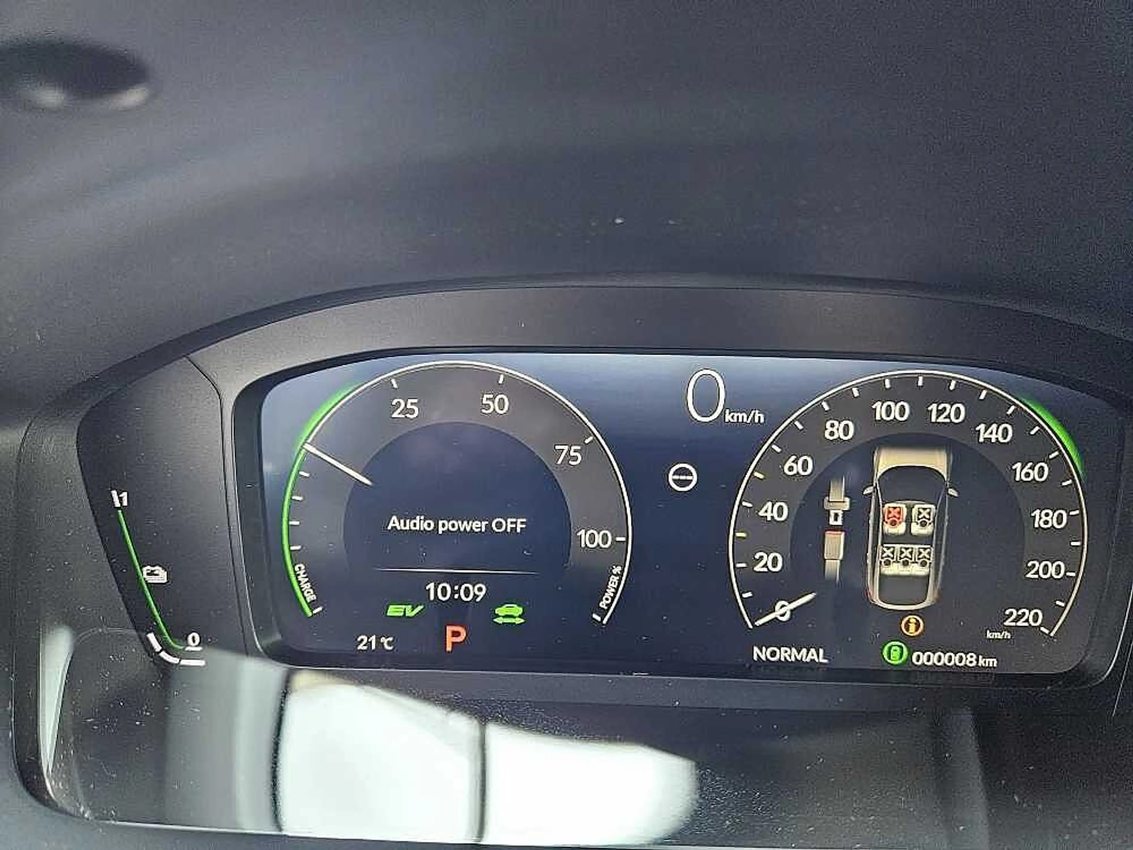Honda Civic e:HEV 2.0 i-MMD Hybrid Sport — photo 8