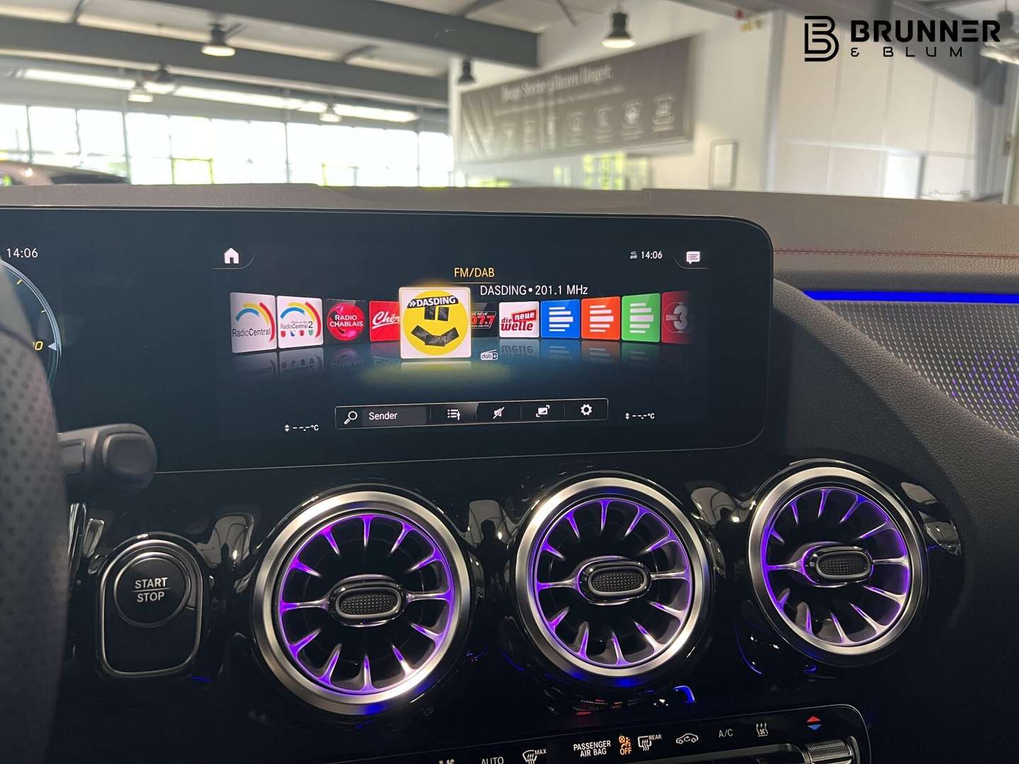 Mercedes EQA 350 Night - 2023 - Joinsteer - #18