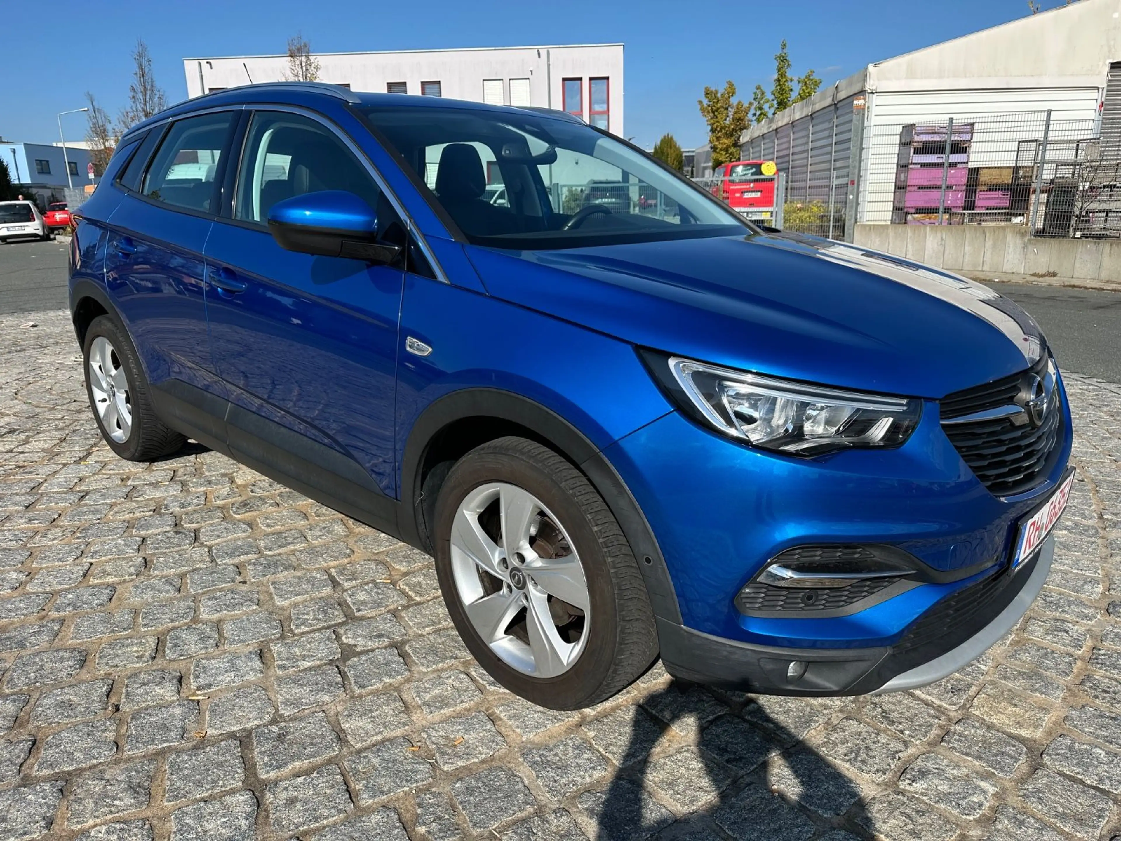 Opel Grandland X 1,2 — photo 2