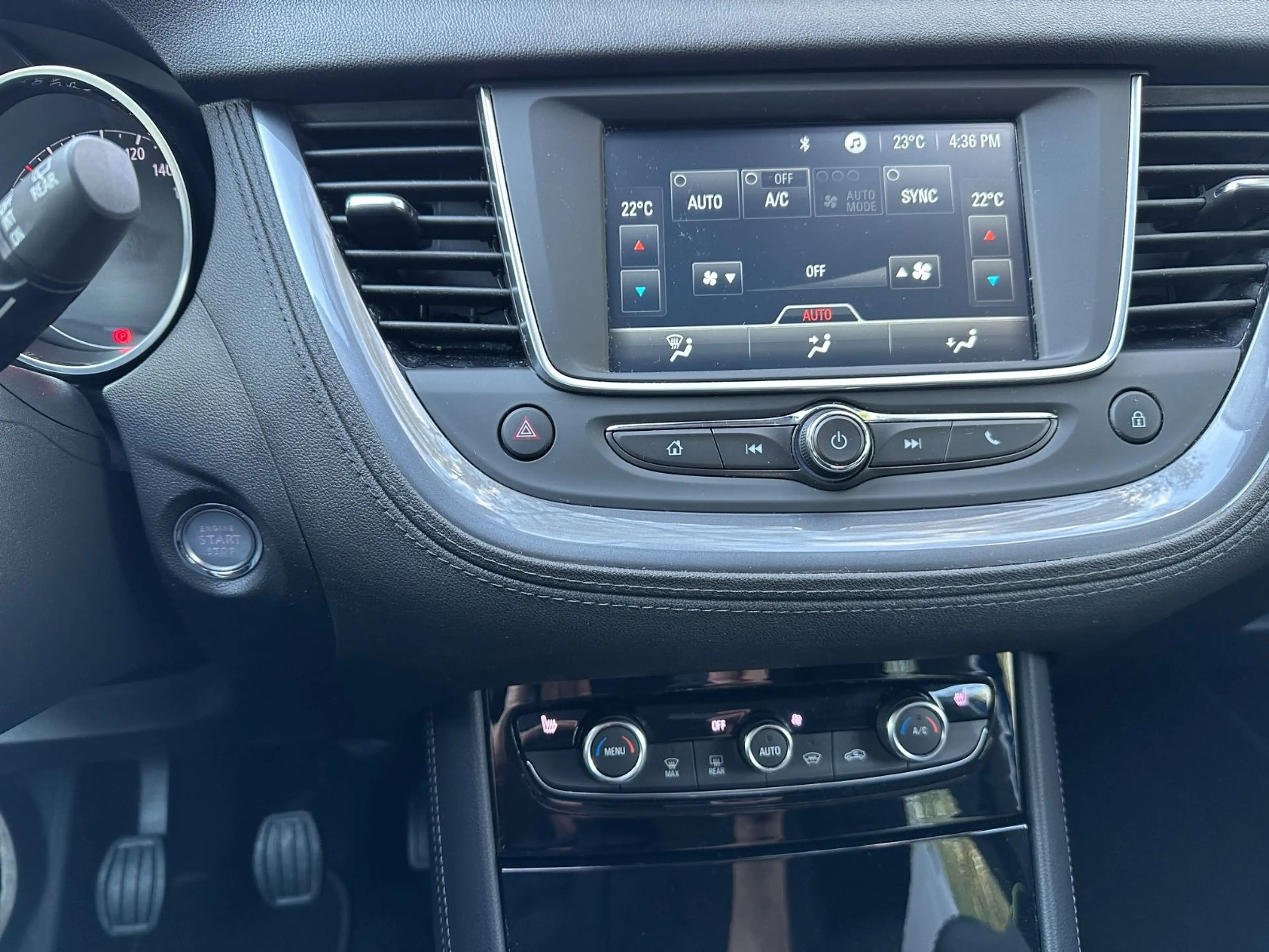 Opel Grandland X 1,2 — photo 10