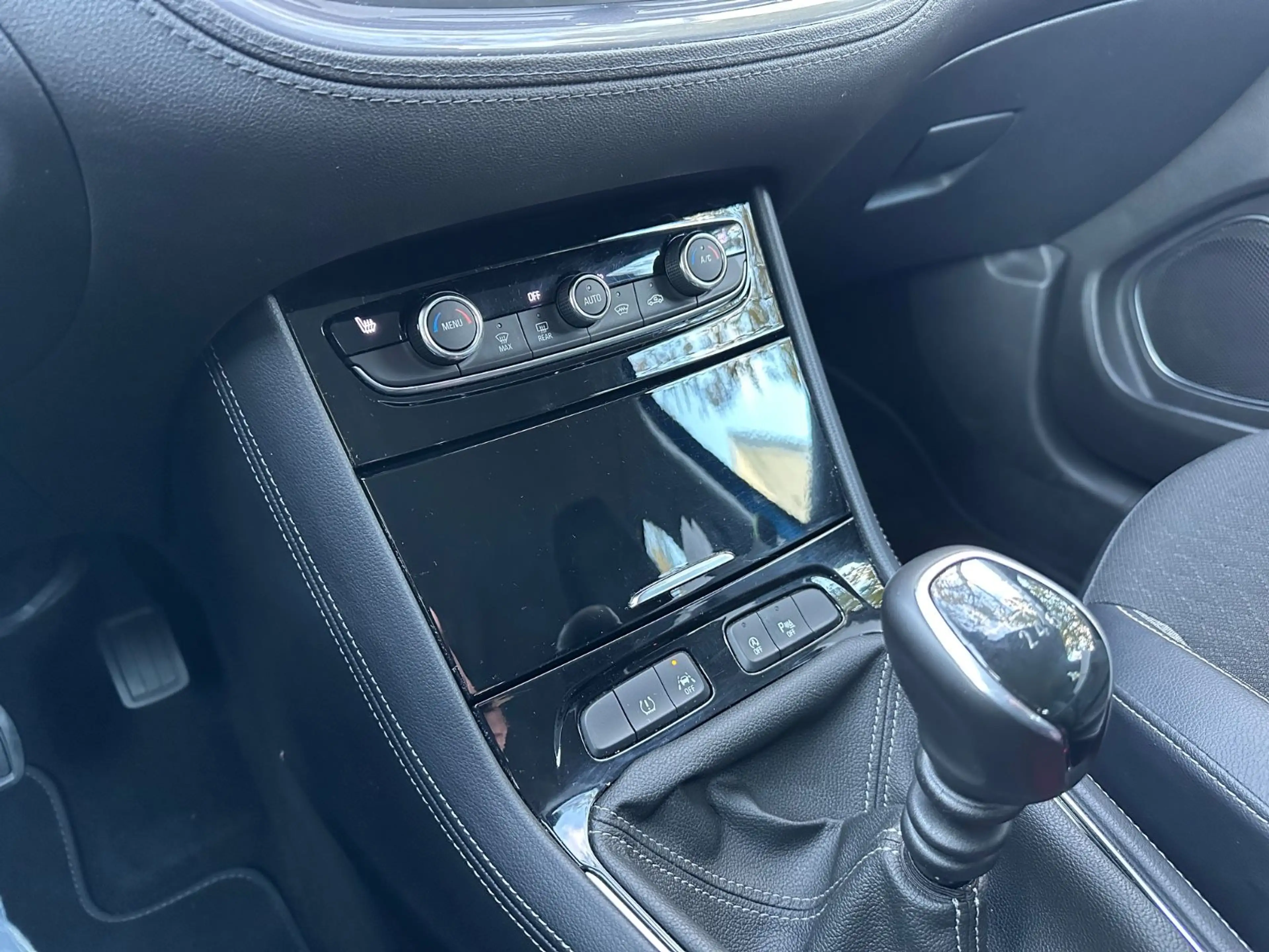 Opel Grandland X 1,2 — photo 9