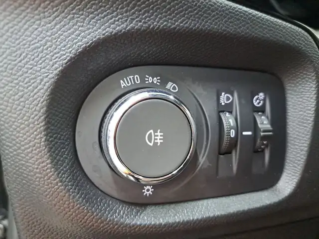 Opel Corsa view 9