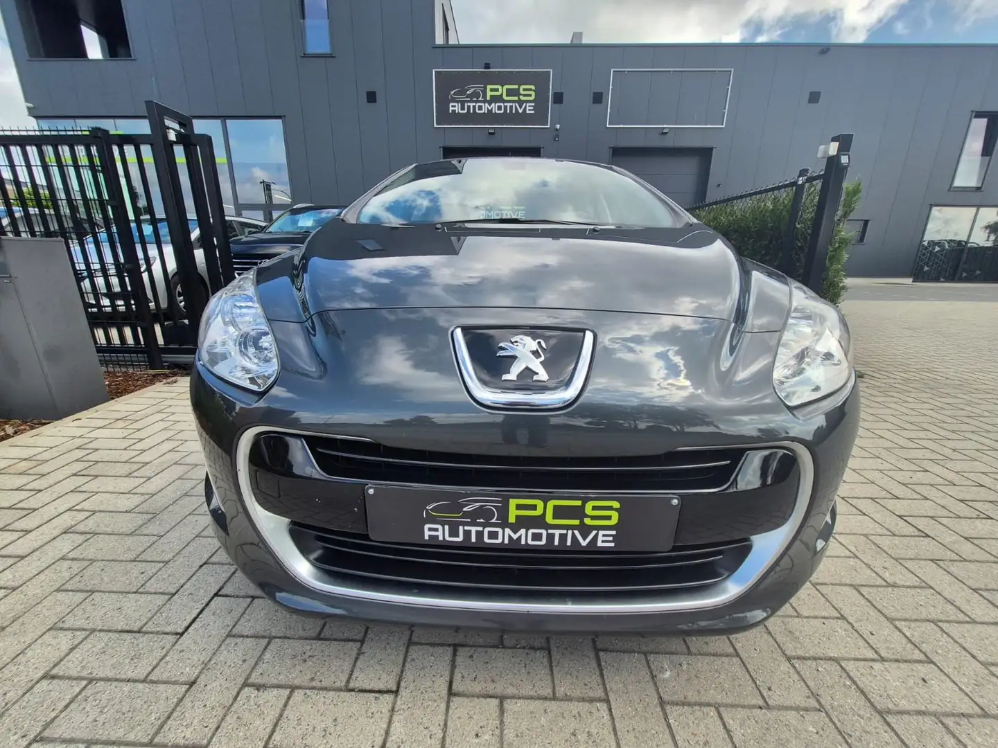 Peugeot 308 308 120 VTi 1.6i / AUTOMAAT / 1e Eigenaar Grijs - 2