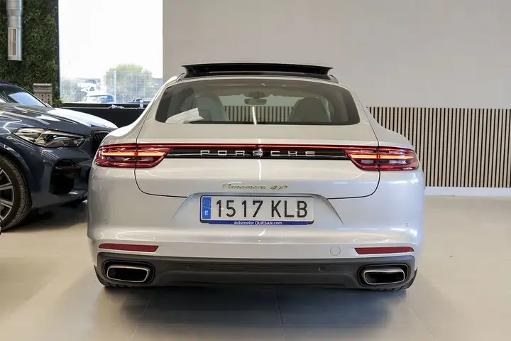 Porsche Panamera 4 E-Hybrid 2018, foto 10