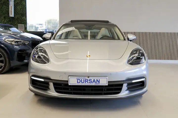 Porsche Panamera 4 E-Hybrid 2018, foto 2