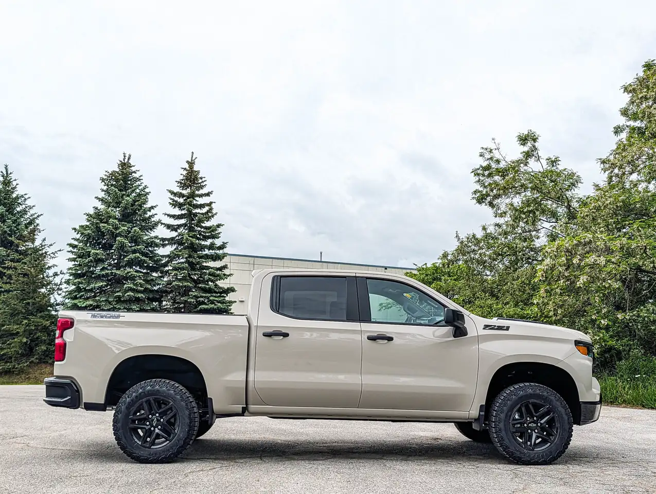 Chevrolet Silverado 1500 снимка Chevrolet Silverado 1500