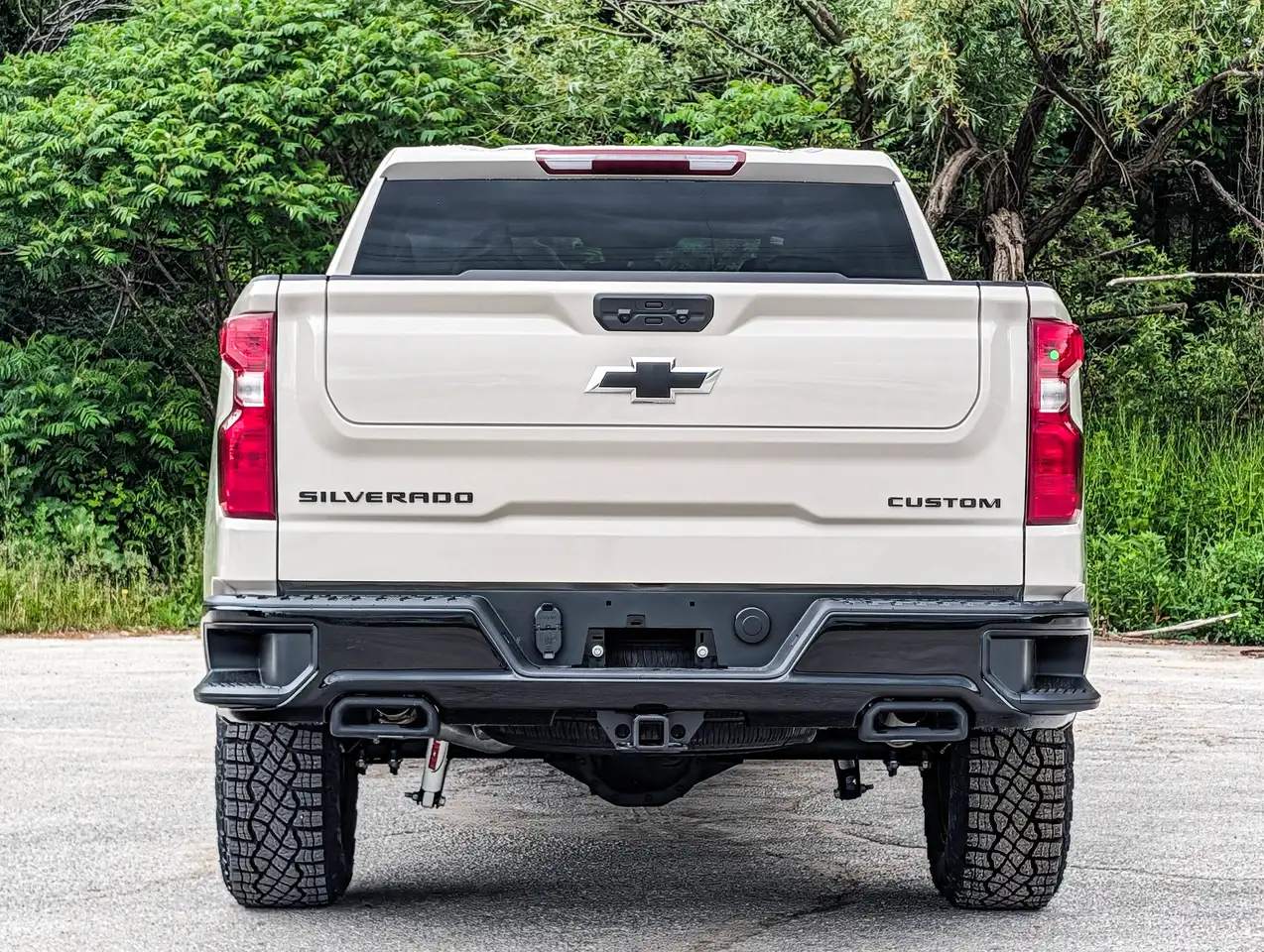Chevrolet Silverado 1500 снимка Chevrolet Silverado 1500