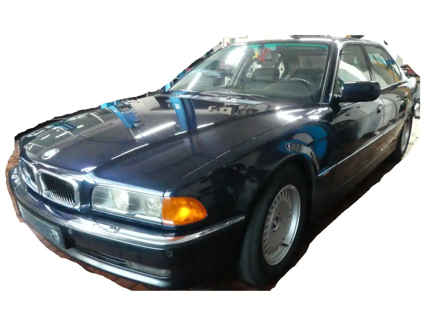 BMW 750 iL A 1. Hand | Navi Prof. | Xenon | Kein Rost Modrá - 2