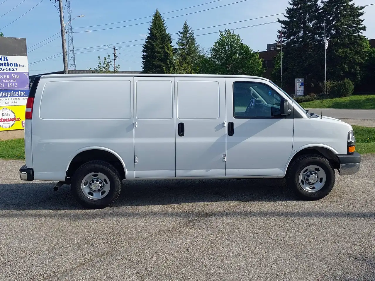 Chevrolet Express 2500 снимка Chevrolet Express 2500