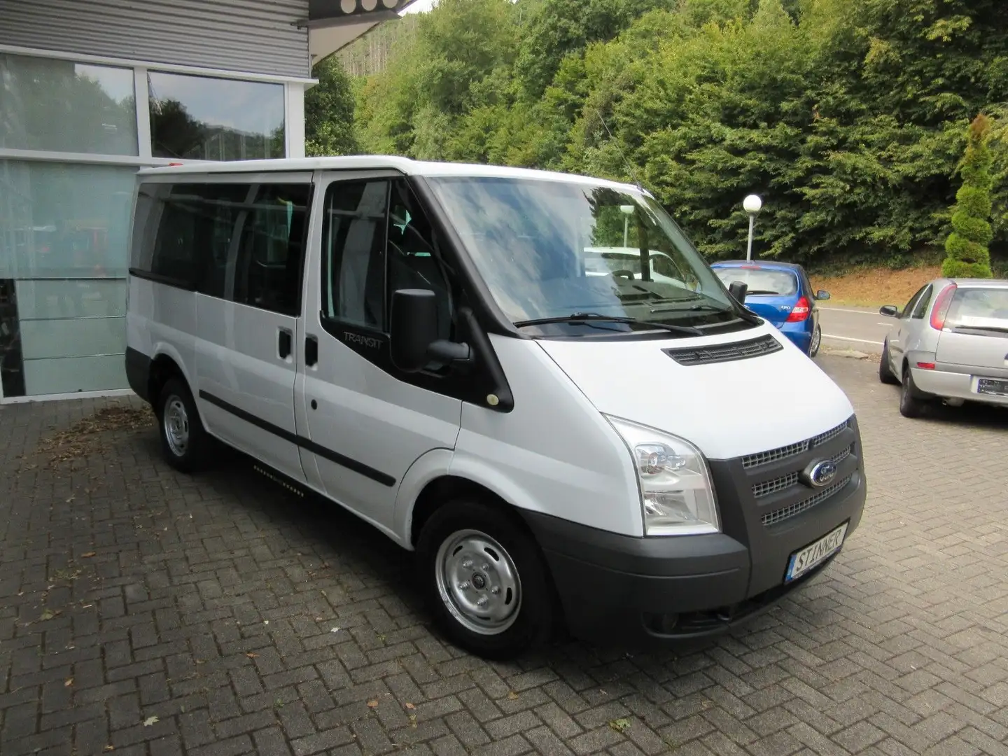 Ford Transit Kombi FT 280 K 9 SITZER Weiß - 2