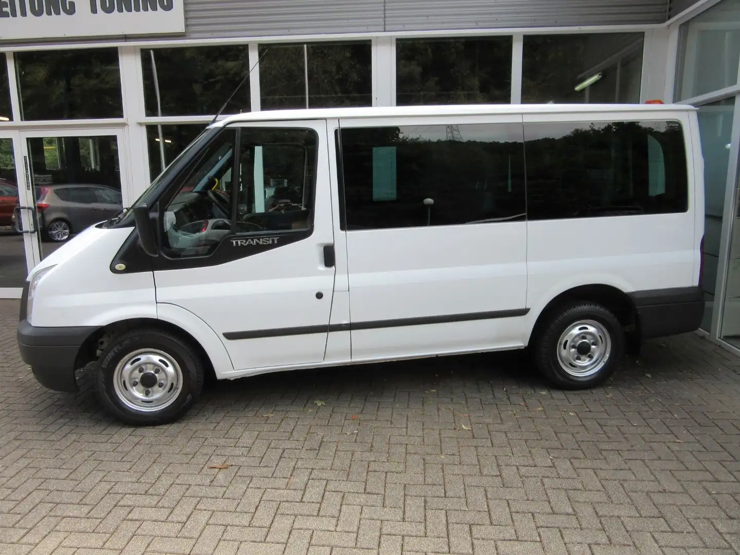 Ford Transit Kombi FT 280 K 9 SITZER Weiß - 1