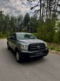 4.6 V8- 2WD - 4 Deurs