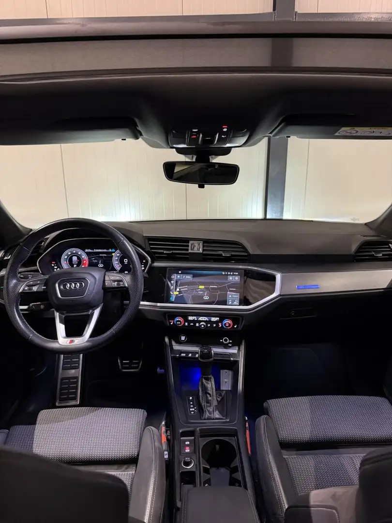 Audi Q3 Sportback 35 TFSI S-line Pano Virtual Black Optic Schwarz - 2