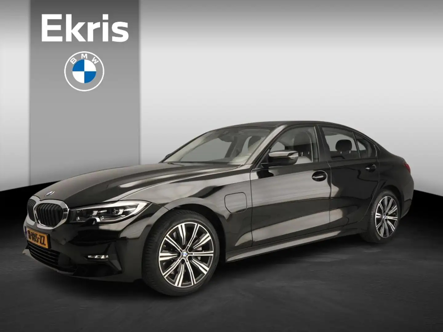 BMW 330 3 Serie Sedan 330e eDrive Edition | High Executive Zwart - 1